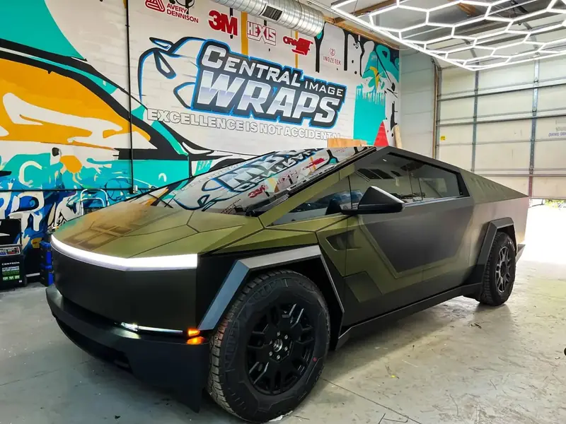 Tesla Cybertruck wrap
